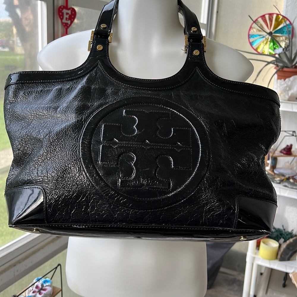 TORY BURCH crackled leather bag